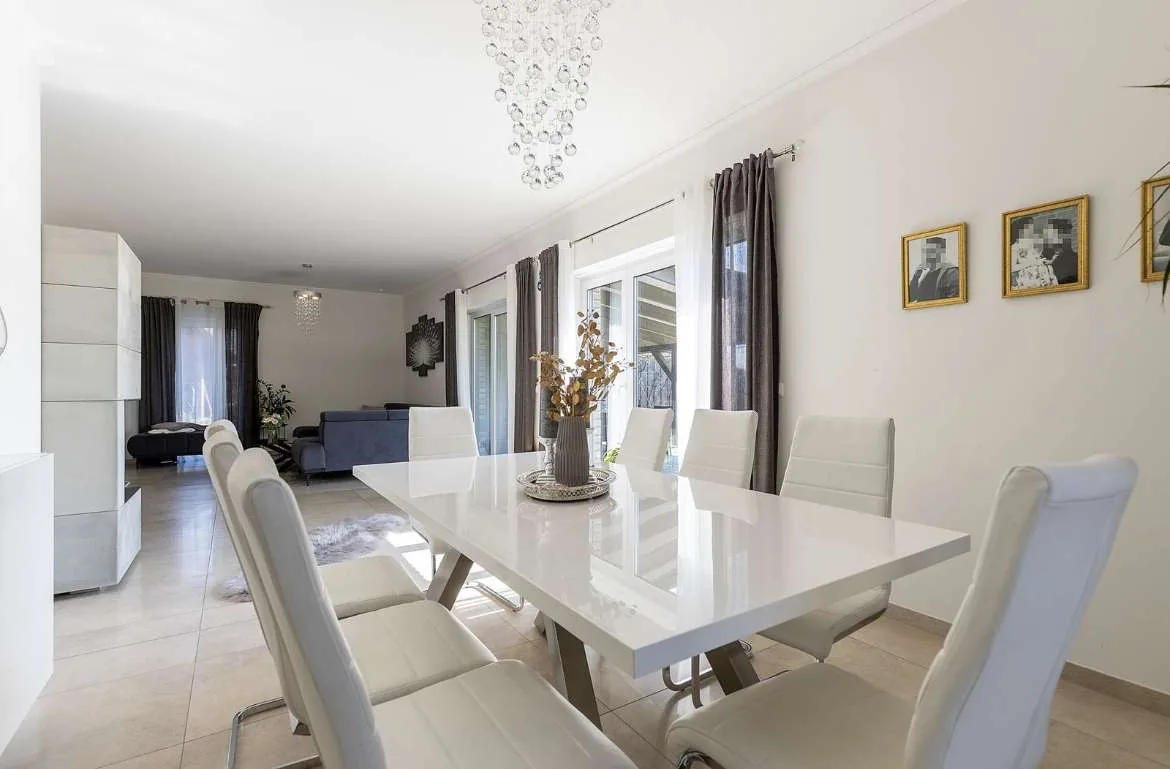 Esszimmer eines Einfamilienhauses in Ahrensburg