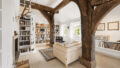 Bibliothek im Wohnzimmer