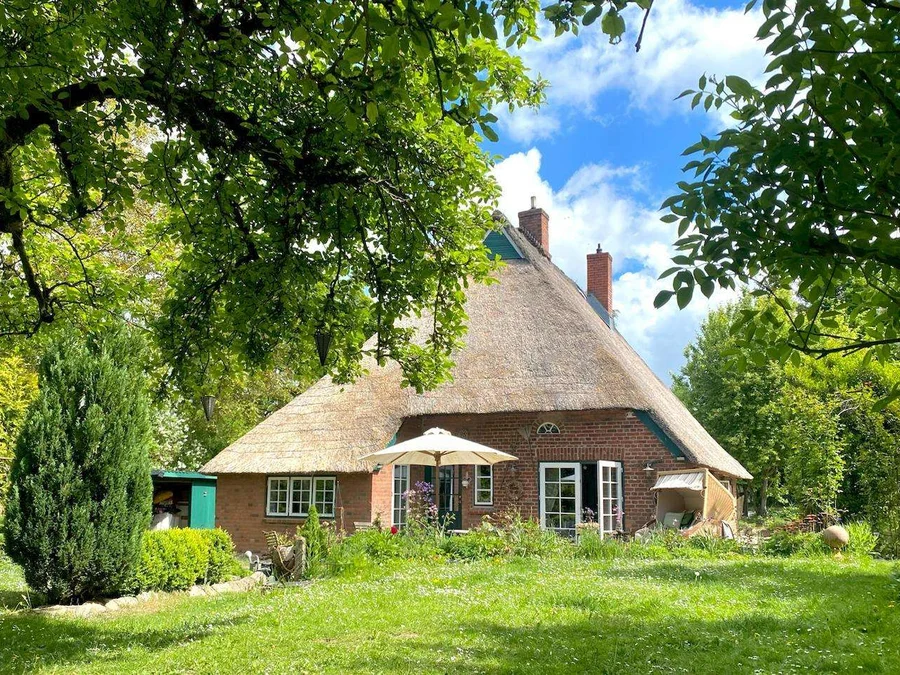Reetdachhaus in Sierksdorf mit Garten, verkauft durch Freesia Immobilien