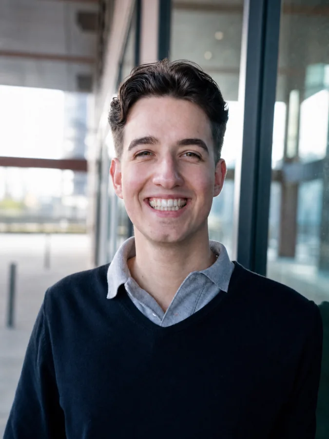 Adrian Ilja Chachuzki, Immobilienberater IHK bei Freesia Immobilien
